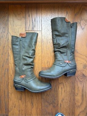 Rieker Olive Green Boots Sherpa lined